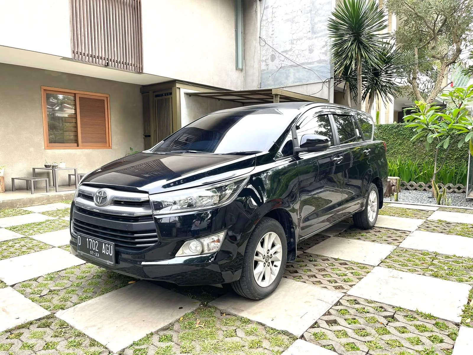 Innova Reborn